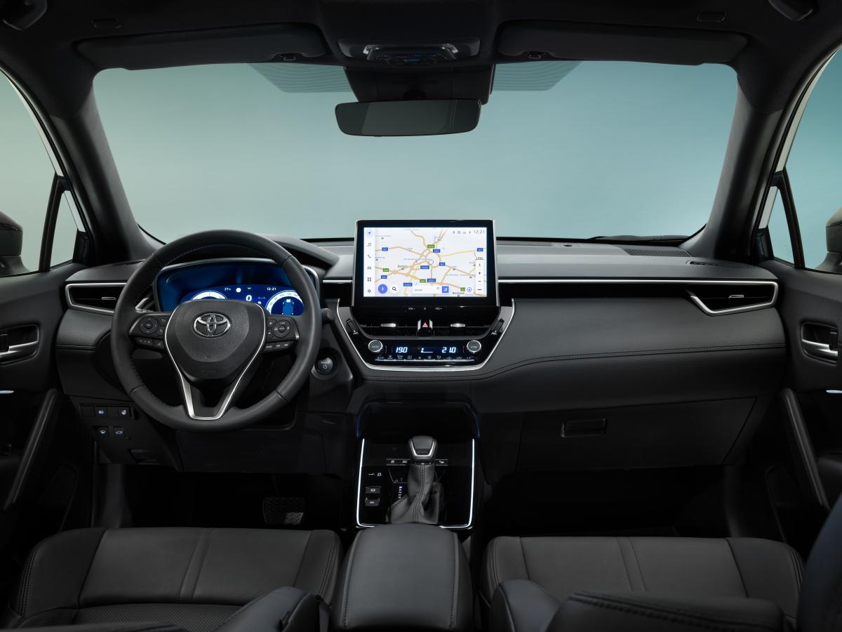 Corolla Cross interieur vooraan